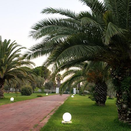 Tenuta Ricco With Pool And Garden Cursi Exterior photo